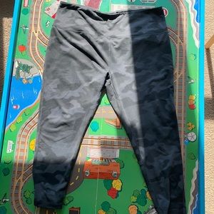 Zella Live In 7/8ths camo leggings